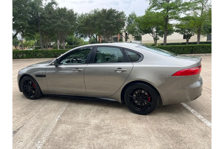 $18490 : 2017 XF S image 6