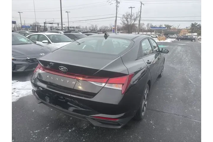 $18995 : Hyundai ELANTRA 2023 SEL 4dr image 6
