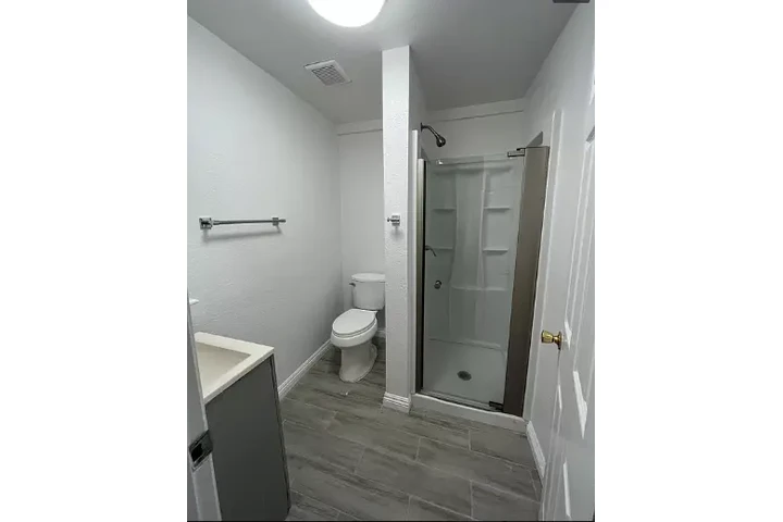 $900 : Se renta apartsmento recien re image 4