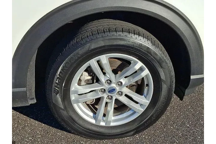 $28749 : Ford Explorer 2022 AWD XLT 4 image 8