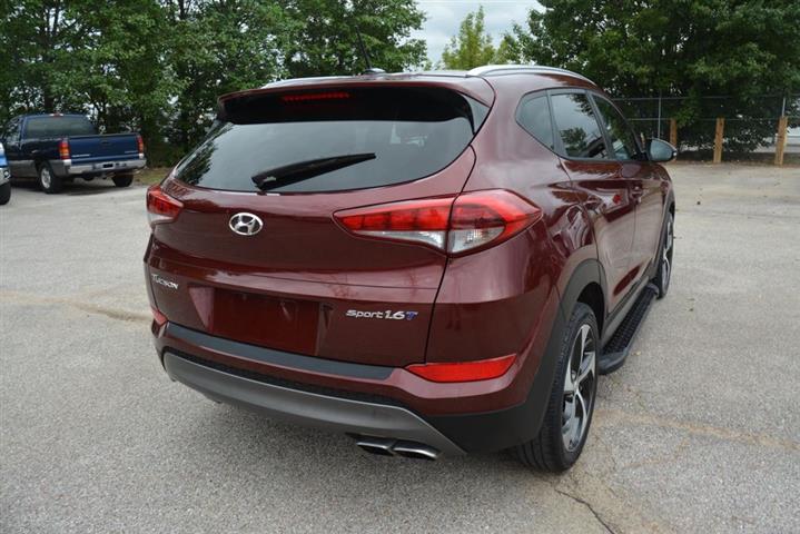 2016 TUCSON Sport image 7