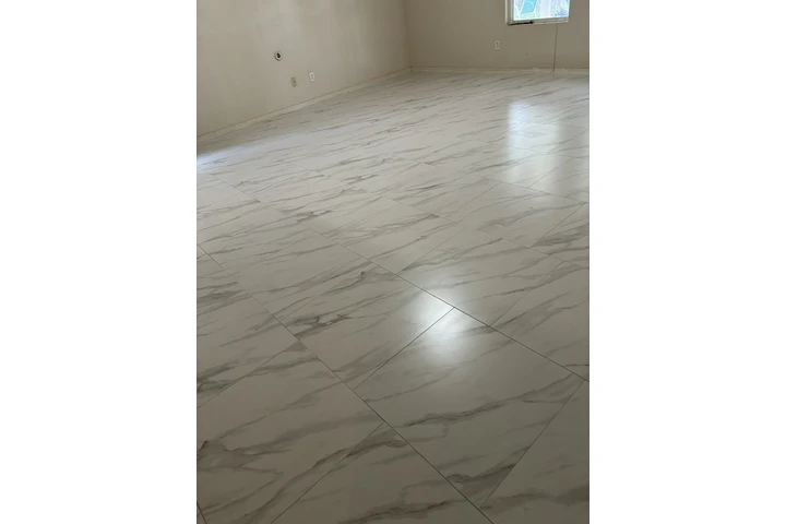 Se remodelan baños y pisos image 4