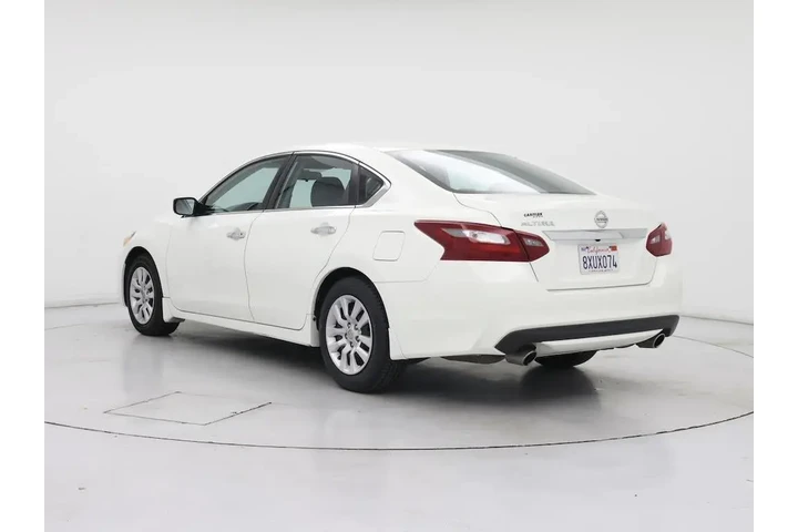 $15998 : Nissan Altima 2018 2.5 S 4dr image 2