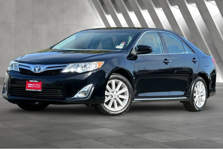 $13149 : Toyota Camry Hybrid 2012 XLE image 2