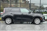 $18913 : Kia Soul 2025 LX 4dr Crossov thumbnail