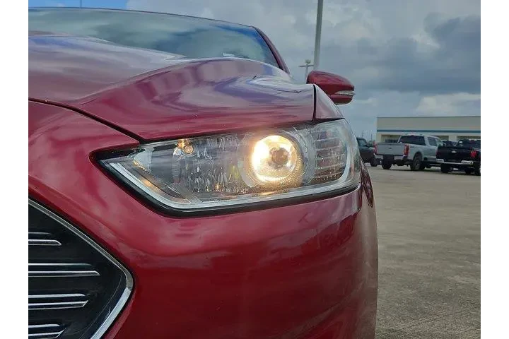 $10200 : Ford Fusion Hybrid 2016 SE 4 image 6