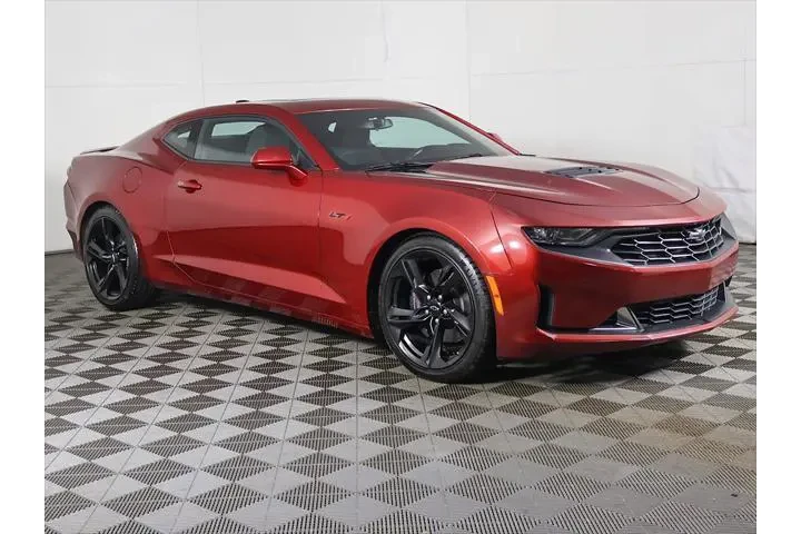 $29593 : Chevrolet Camaro 2021 SS 2dr image 2