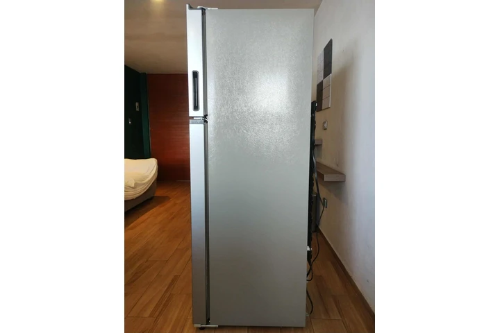 $7500 : Refrigerador Whirlpool 11 ft³ image 8