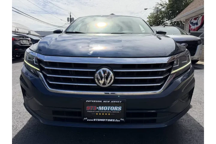 $8699 : 2020 Passat SE image 5