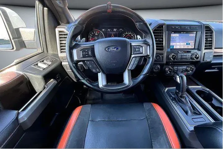 $29000 : Ford F-150 2017 4x4 Raptor 4 image 9