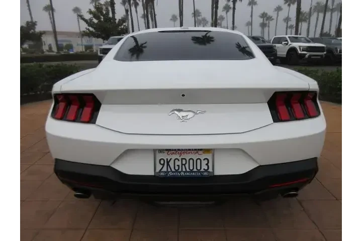 $26834 : Ford Mustang 2024 EcoBoost 2 image 3