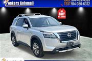 $30985 : Pre-Owned 2023 Pathfinder SL thumbnail