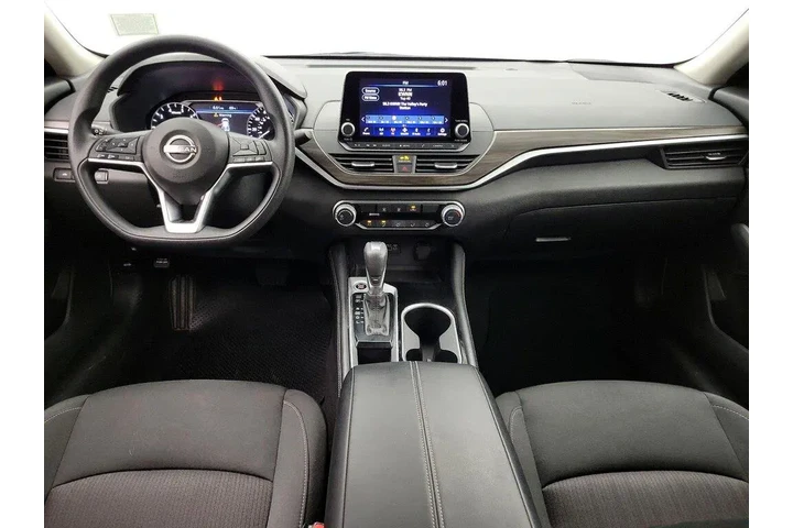 $22998 : Nissan Altima 2023 2.5 SV 4d image 9