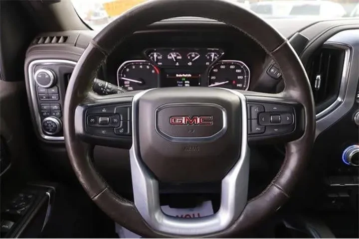 $33950 : GMC Sierra 1500 2019 4x4 SLT image 10