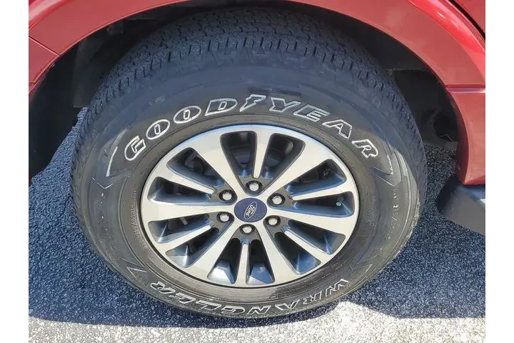 $15991 : Ford Expedition 2015 4x2 XLT image 5