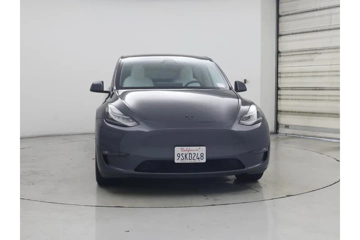 $31998 : Tesla Model Y 2023 AWD Long image 5