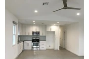 $1050 : stainless steel appliances thumbnail