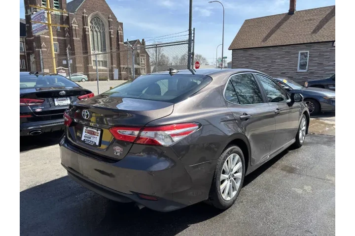 $18995 : 2019 Camry LE image 8