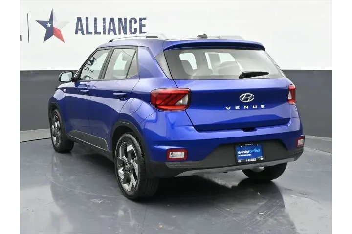 $19891 : Hyundai VENUE 2024 SEL 4dr C image 5