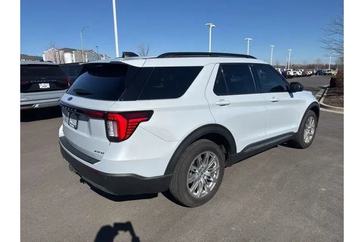 $40000 : Ford Explorer 2025 AWD Activ image 6