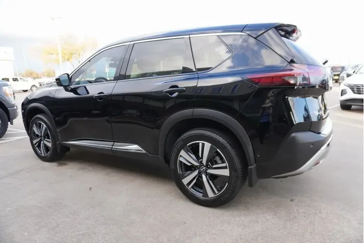 $25988 : Nissan Rogue 2023 Platinum 4 image 3
