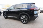 $25988 : Nissan Rogue 2023 Platinum 4 thumbnail
