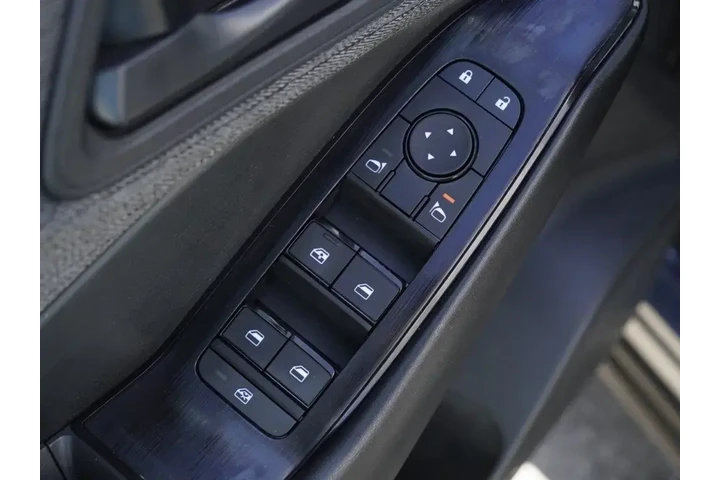 $19601 : Nissan Rogue 2023 S 4dr Cros image 9