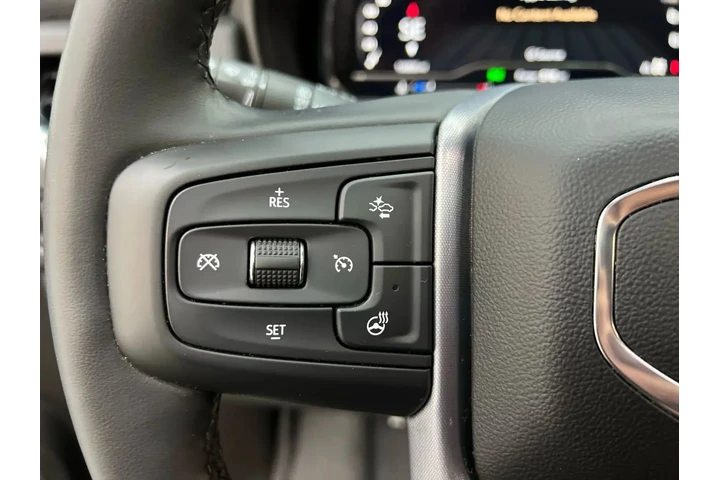 $68900 : 2023 GMC YUKON image 1