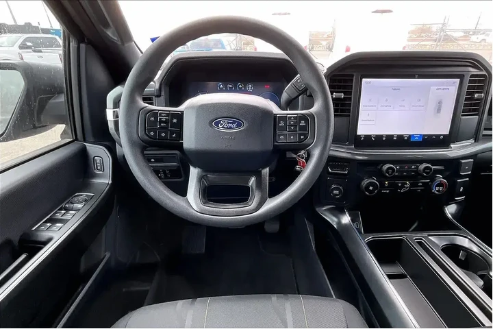 $39733 : Ford F-150 2025 4x2 STX 4dr image 5