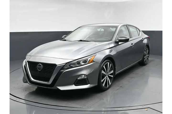$11818 : Nissan Altima 2020 2.5 SR 4d image 1