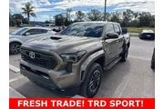 Toyota Tacoma 2024 4x2 SR5 4 en Tampa
