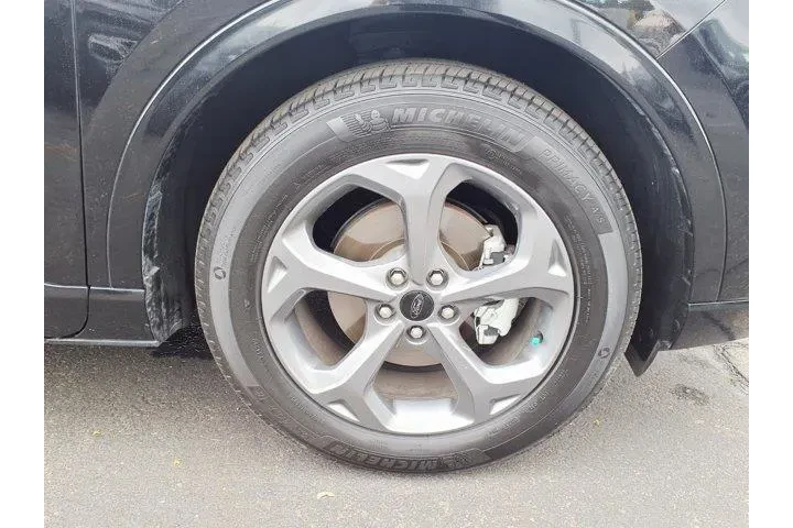 $22373 : Ford Escape 2024 ST-Line 4dr image 9