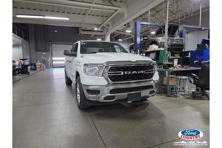 $23499 : Ram 1500 2023 4x4 Big Horn 4 image 1