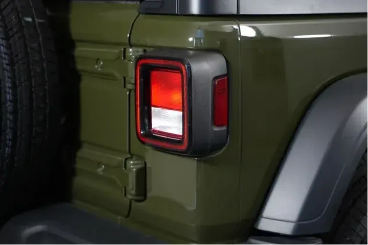 $30810 : Jeep Wrangler 2023 4x4 Sport image 6