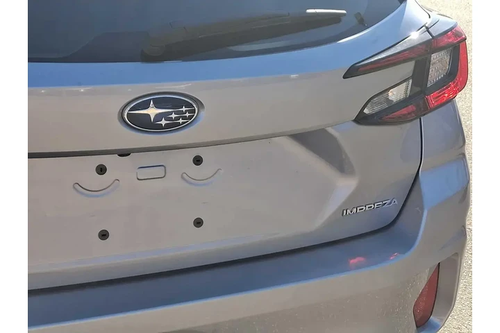 $23995 : Subaru Impreza 2024 AWD Base image 10