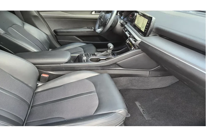 Kia K5 2023 GT-Line 4dr Seda image 10