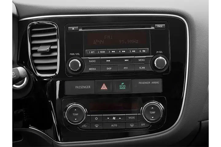 $8997 : Mitsubishi Outlander 2014 SE image 8