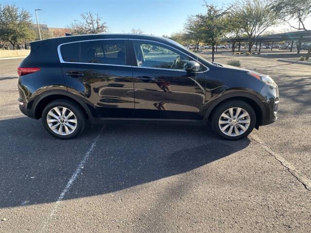 $8995 : 2017 Sportage LX image 4