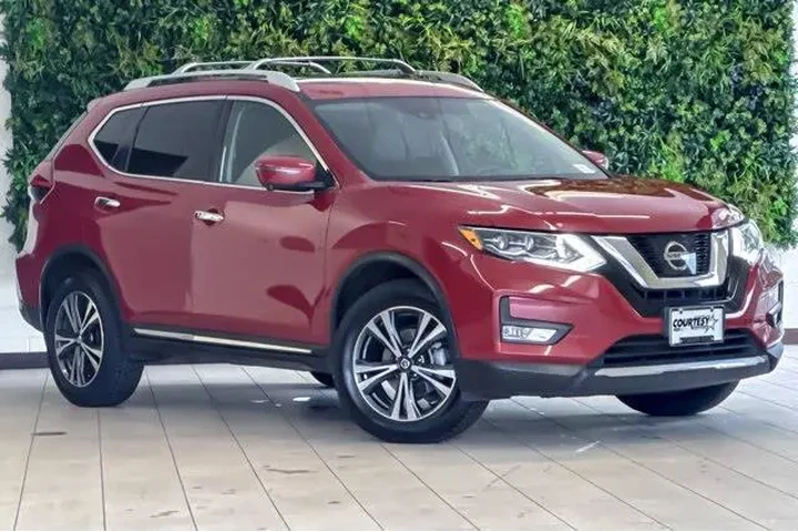 $20444 : Nissan Rogue 2017 AWD S 4dr image 2