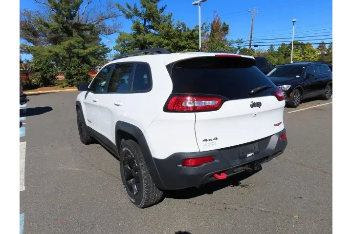 $11500 : Jeep Cherokee 2017 4x4 Trail image 7