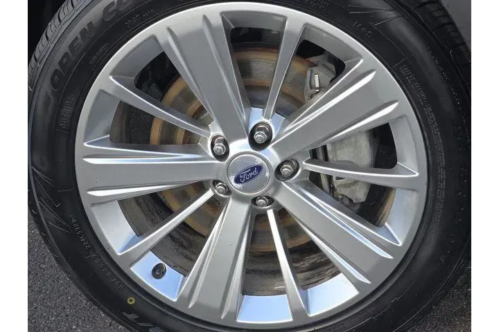 $18746 : Ford Explorer 2019 AWD Limit image 10