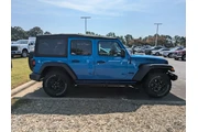 $32995 : Jeep Wrangler Unlimited 2022 thumbnail