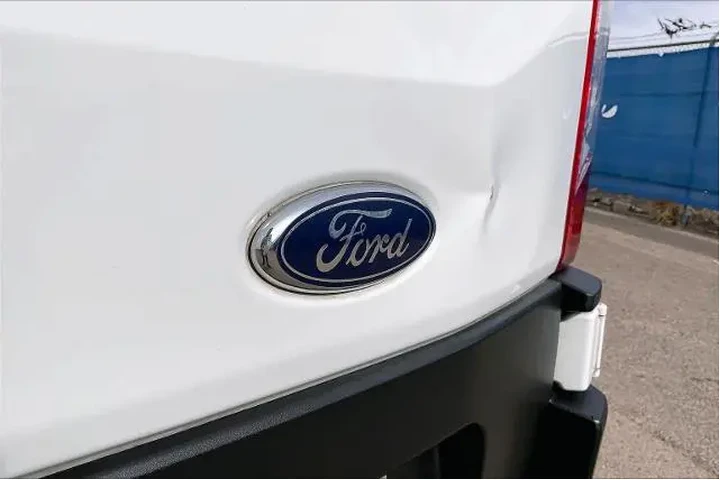 $19995 : Ford Transit 2020 150 3dr SW image 9