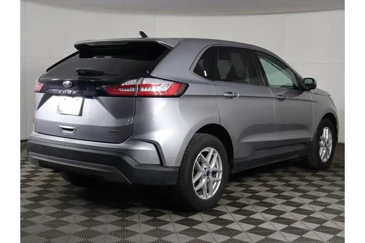 $18823 : Ford Edge 2022 AWD ST-Line 4 image 8