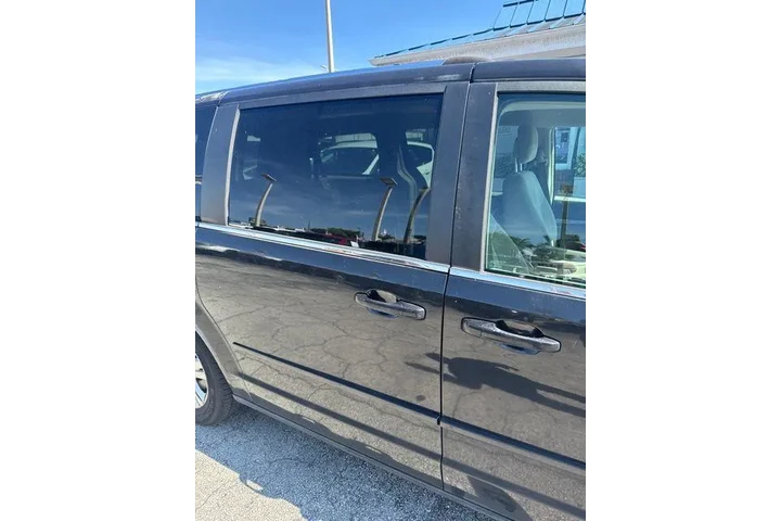 $2990 : Dodge Grand Caravan 2012 Cre image 5