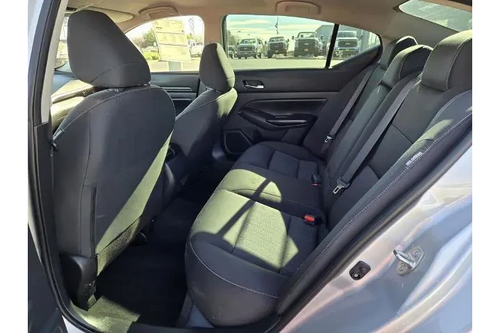 $18900 : Nissan Altima 2022 2.5 S 4dr image 10