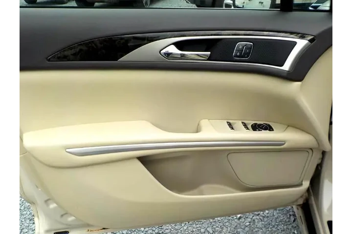 $12456 : 2015 MKZ Hybrid Reserve image 9