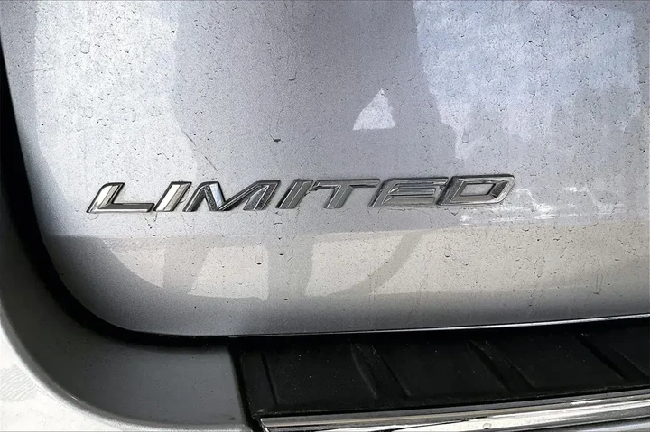 $26441 : Ford Explorer 2021 Limited 4 image 9