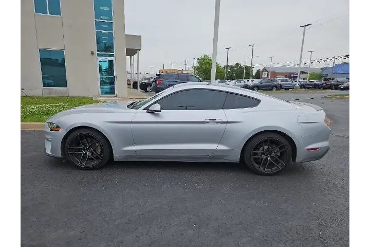 $17919 : Ford Mustang 2019 EcoBoost 2 image 4