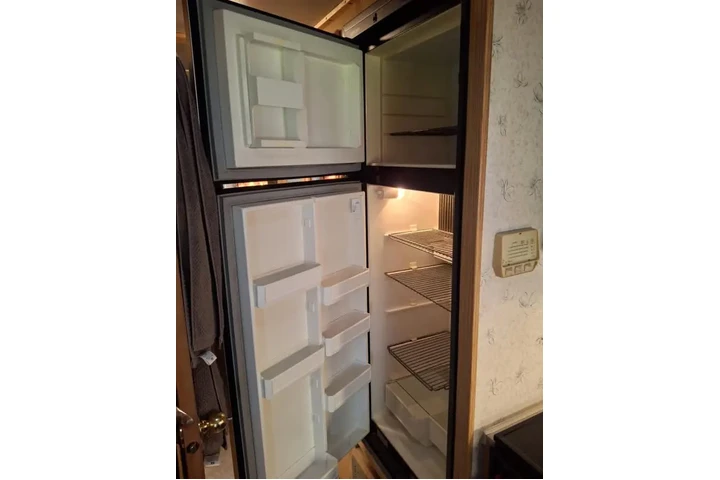 $10000 : Titulo limpio R.V image 5